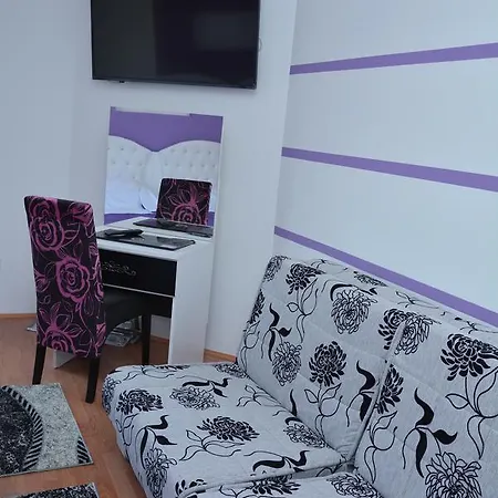 Prenociste Bojan 017 * Vranje