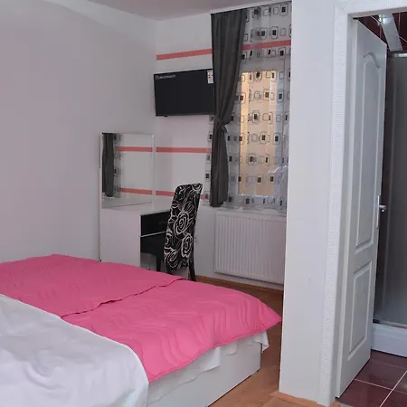 Prenociste Bojan 017 * Vranje