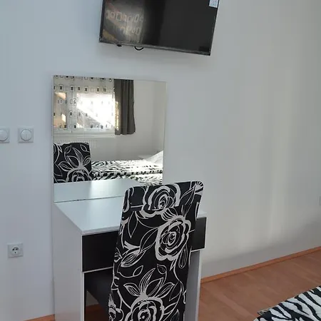 Prenociste Bojan 017 * Vranje