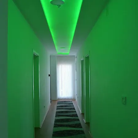 Prenociste Bojan 017 * Vranje