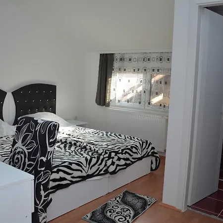 Prenociste Bojan 017 * Vranje