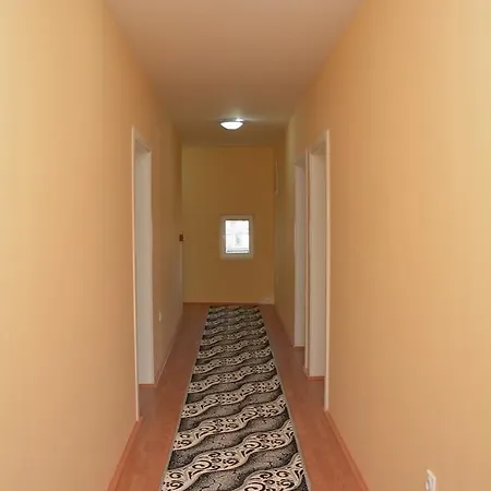 Bed & Breakfast Prenociste Bojan 017 *