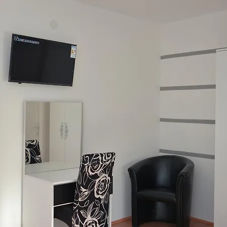 Prenociste Bojan 017 * Vranje