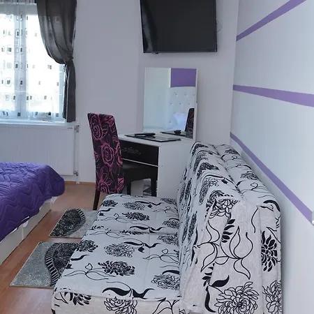 Bed & Breakfast Prenociste Bojan 017 *