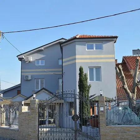 Prenociste Bojan 017 * Vranje