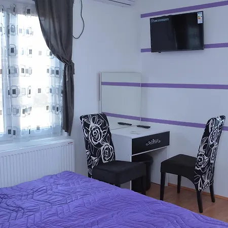 Bed & Breakfast Prenociste Bojan 017 *