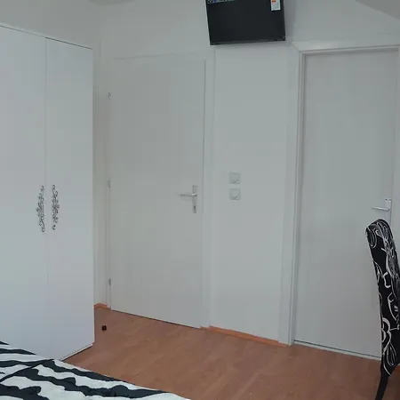 Prenociste Bojan 017 * Vranje