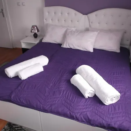 Prenociste Bojan 017 *