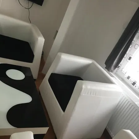 Prenociste Bojan 017 *